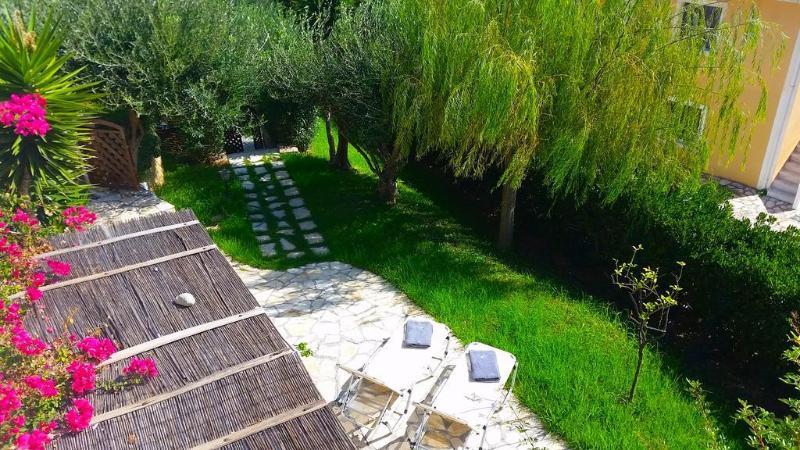 Menigos Resort House Агиос Гордиос Екстериор снимка